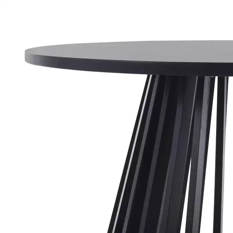 Table basse ronde, structure en noyer avec plateau en marbre blanc, style moderne du milieu du siècle