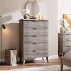 Commode cannelée pour chambre à coucher avec 5 tiroirs profonds, commode haute de 120 cm, design à profil incurvé, commode moderne en bois pour salon et couloir